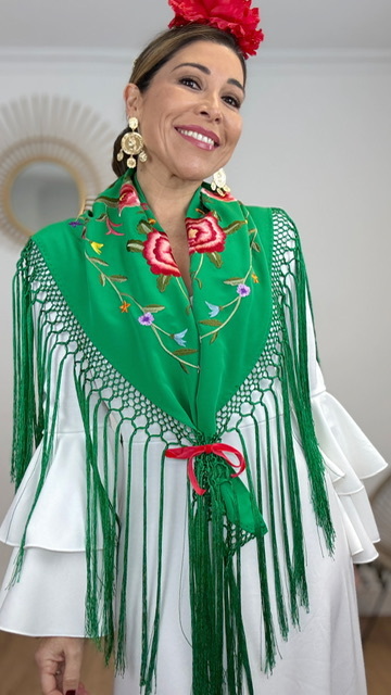 Mantón Esencia Bordado Verde