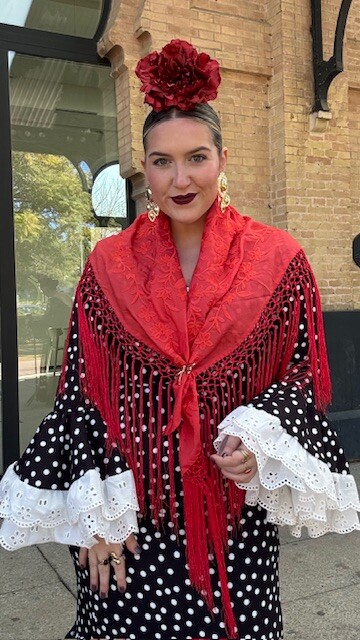 Mantón Bordado Altozano Coral