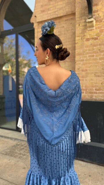 Mantón Bordado Altozano Azul Ducado