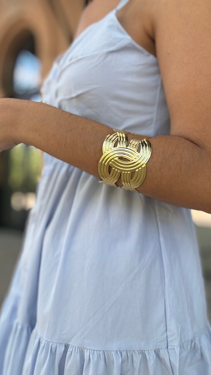 Brazalete Entrelazado Dorado
