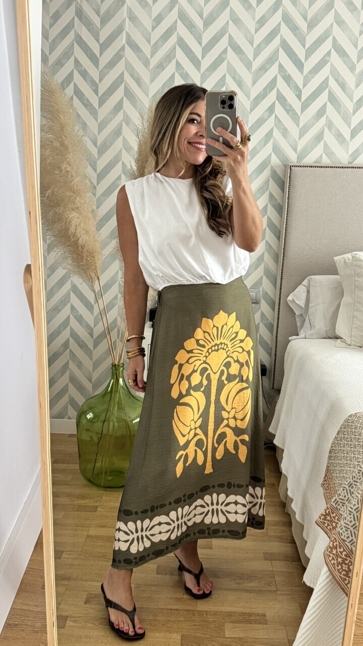 Blusa Carmela Abullonada Blanca